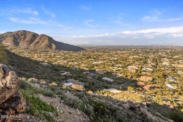 7080 N INVERGORDON Road -, Paradise Valley, AZ 85253