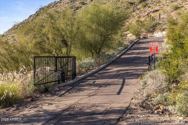 7080 N INVERGORDON Road -, Paradise Valley, AZ 85253