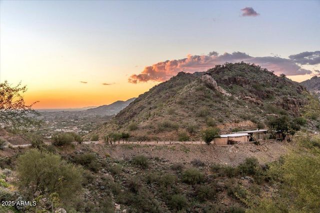 7080 N INVERGORDON Road -, Paradise Valley, AZ 85253