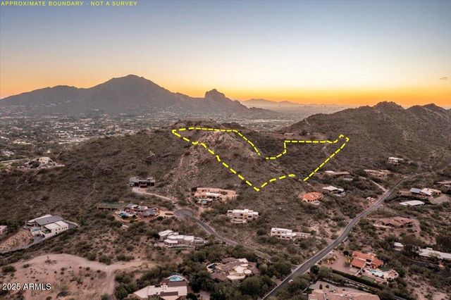 7080 N INVERGORDON Road -, Paradise Valley, AZ 85253