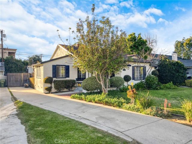6331 Murietta, Valley Glen, CA 91401