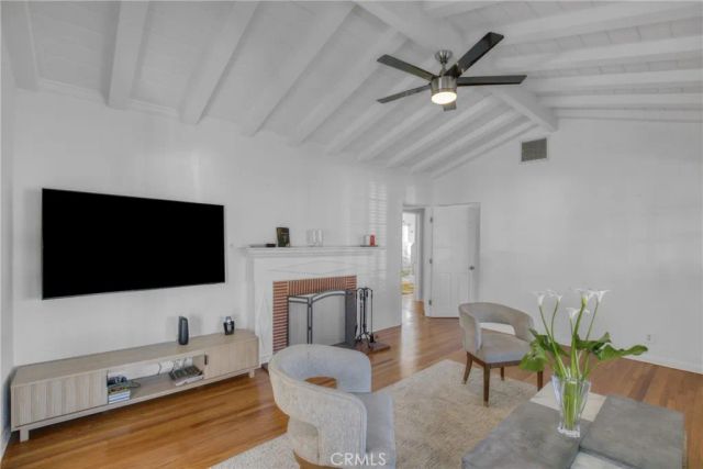 6331 Murietta, Valley Glen, CA 91401