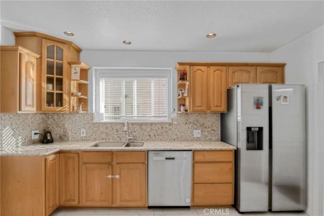 6331 Murietta, Valley Glen, CA 91401