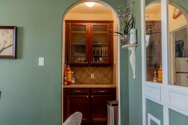 2010 Mountain Creek Street E, Pearland, TX 77584