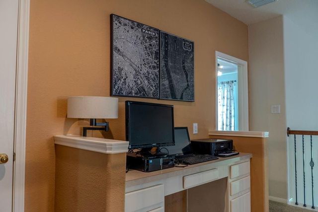 2010 Mountain Creek Street E, Pearland, TX 77584