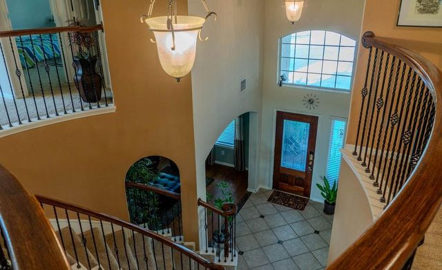 2010 Mountain Creek Street E, Pearland, TX 77584