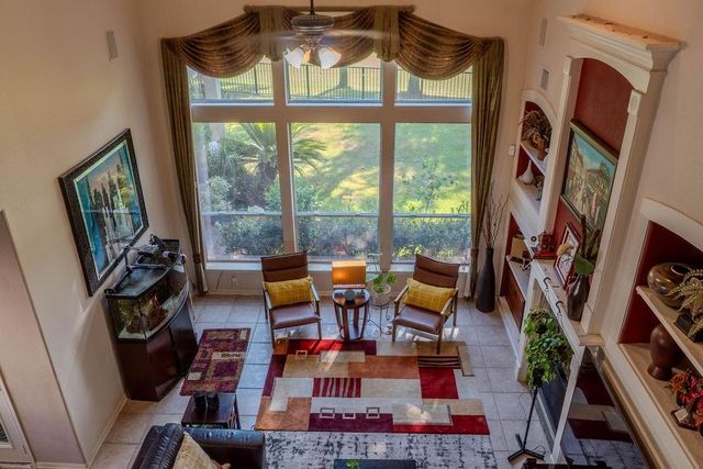 2010 Mountain Creek Street E, Pearland, TX 77584