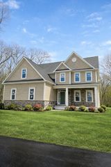 19 Cherry Tree Lane, Attleboro, RI 02903