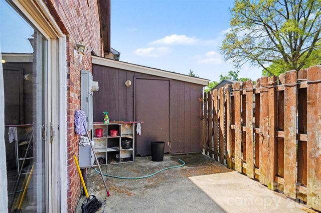 1535 Lansdale Drive G, Charlotte, NC 28205