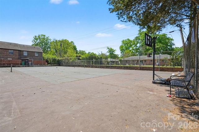 1535 Lansdale Drive G, Charlotte, NC 28205