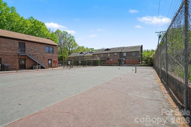 1535 Lansdale Drive G, Charlotte, NC 28205