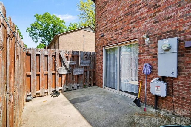 1535 Lansdale Drive G, Charlotte, NC 28205