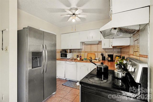 1535 Lansdale Drive G, Charlotte, NC 28205