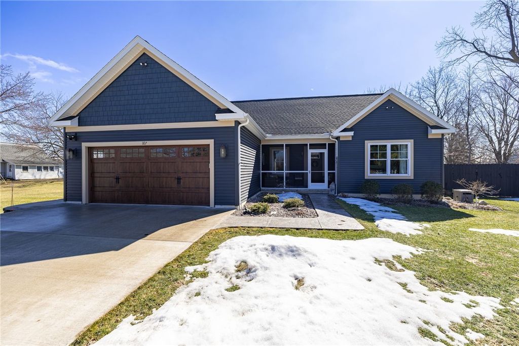 187 Chapel Street, Canandaigua City, NY 14424