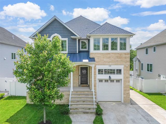 428 Page Avenue, Staten Island, NY 10307