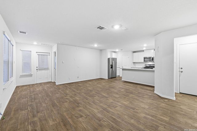 15606 Smoky Honeyeater, San Antonio, TX 78253