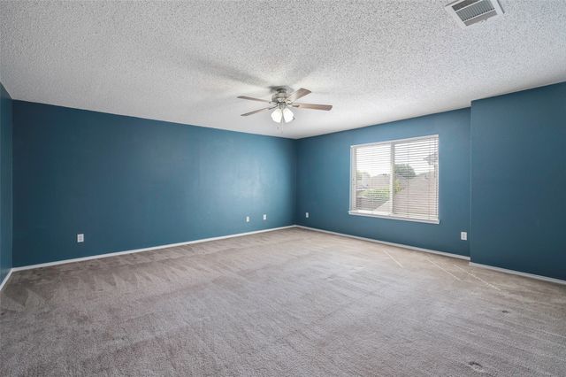 905 Elizabeth Drive, Lewisville, TX 75067