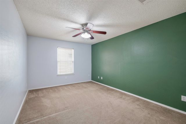 905 Elizabeth Drive, Lewisville, TX 75067