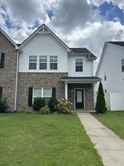 2163 Welltown Ln, Murfreesboro, TN 37128