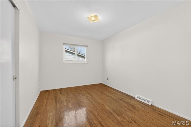 1011 Ferngate Lane, Creve Coeur, MO 63141