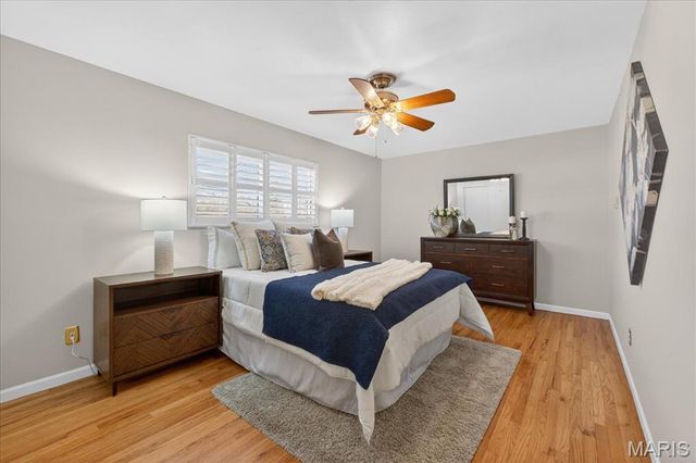 1011 Ferngate Lane, Creve Coeur, MO 63141