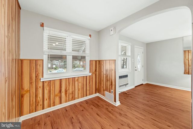 1629 E COMLY ST, Philadelphia, PA 19149