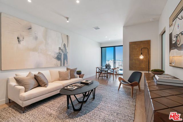 3688 Overland Avenue 616, Los Angeles, CA 90034
