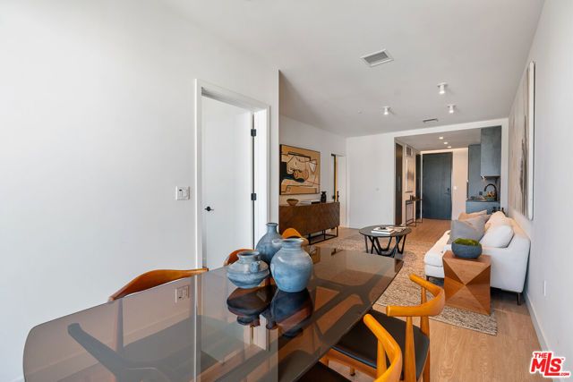 3688 Overland Avenue 616, Los Angeles, CA 90034