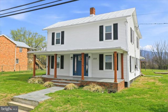 333 HONEYVILLE AVE, Stanley, VA 22851