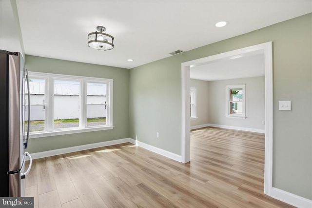 333 HONEYVILLE AVE, Stanley, VA 22851