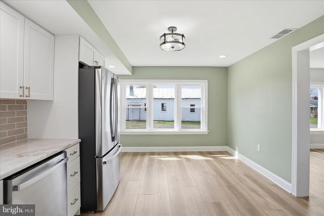 333 HONEYVILLE AVE, Stanley, VA 22851