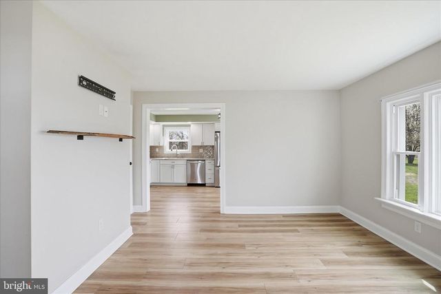 333 HONEYVILLE AVE, Stanley, VA 22851