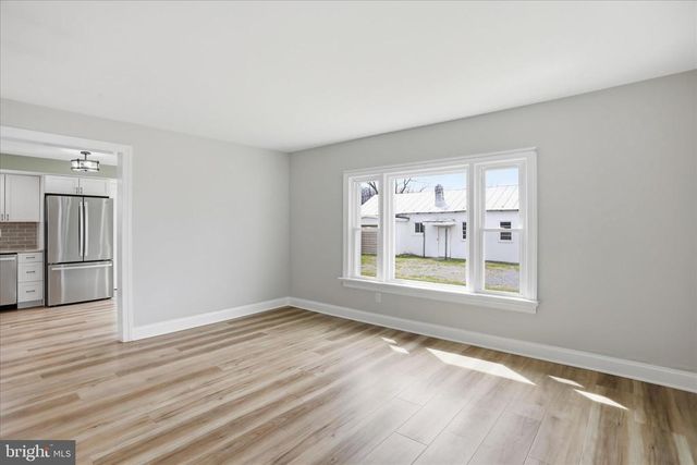 333 HONEYVILLE AVE, Stanley, VA 22851