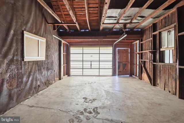 333 HONEYVILLE AVE, Stanley, VA 22851