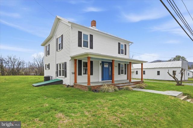 333 HONEYVILLE AVE, Stanley, VA 22851