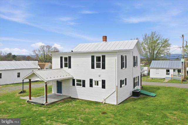333 HONEYVILLE AVE, Stanley, VA 22851