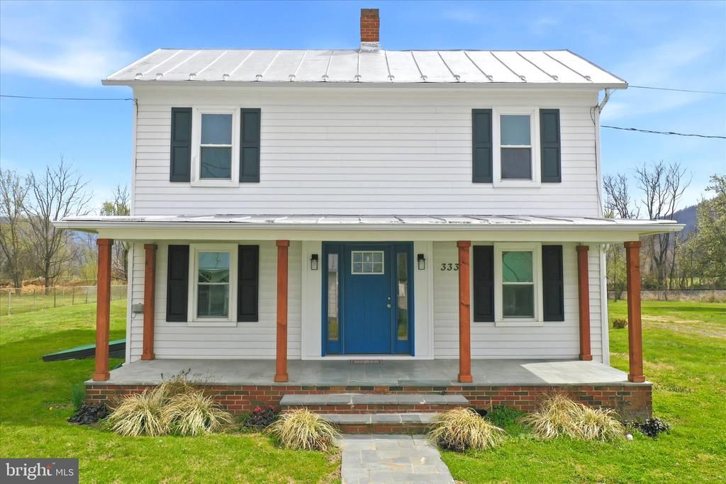 333 HONEYVILLE AVE, Stanley, VA 22851