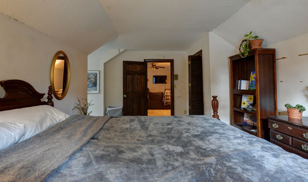 Image 16 of property listing at 746 Tallwood Road, Charleston, SC 29412