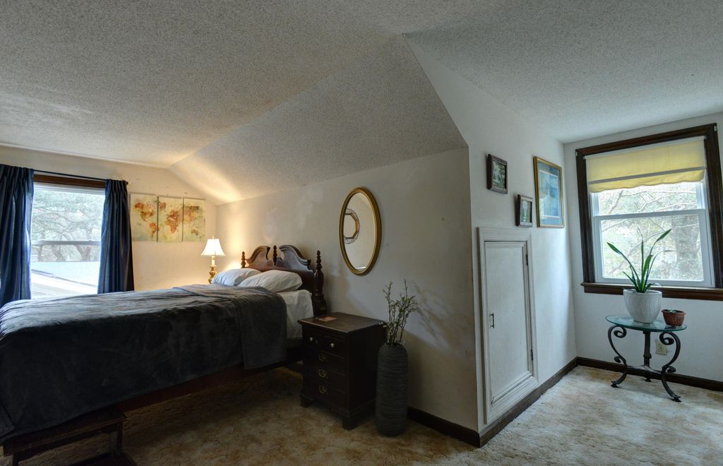 Image 17 of property listing at 746 Tallwood Road, Charleston, SC 29412