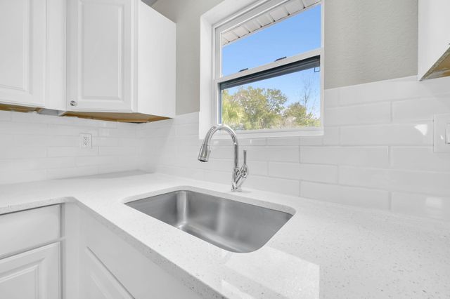 119 NE Fulmar Circle, Fort Walton Beach, FL 32548