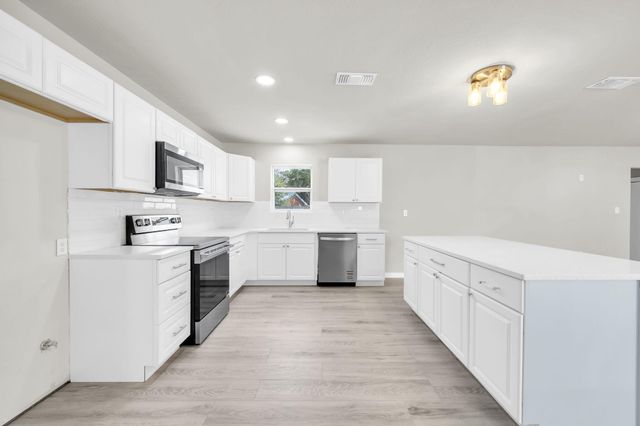 119 NE Fulmar Circle, Fort Walton Beach, FL 32548