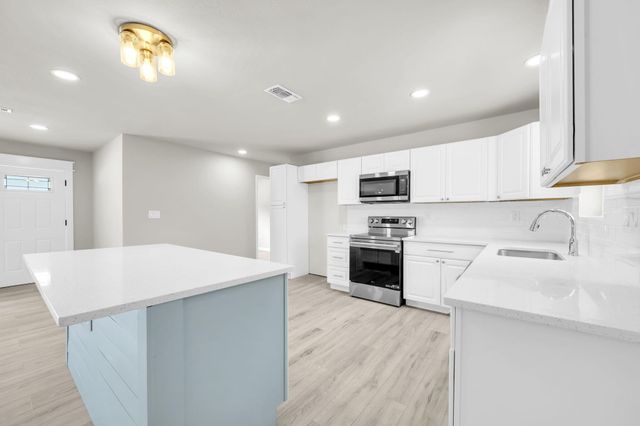 119 NE Fulmar Circle, Fort Walton Beach, FL 32548