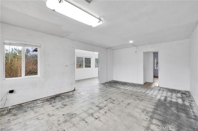 7124 Wall Street, Yucca Valley, CA 92284