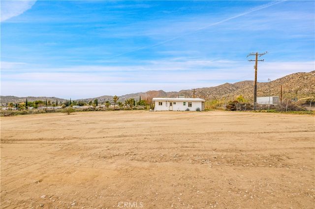 7124 Wall Street, Yucca Valley, CA 92284