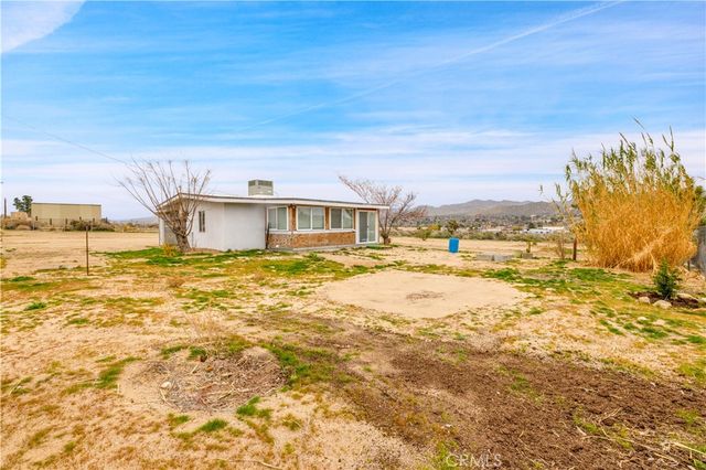 7124 Wall Street, Yucca Valley, CA 92284