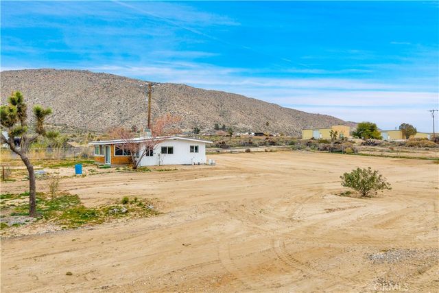 7124 Wall Street, Yucca Valley, CA 92284