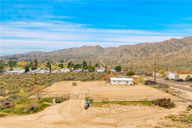 7124 Wall Street, Yucca Valley, CA 92284