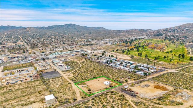 7124 Wall Street, Yucca Valley, CA 92284