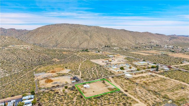 7124 Wall Street, Yucca Valley, CA 92284