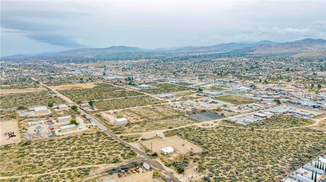 7124 Wall Street, Yucca Valley, CA 92284